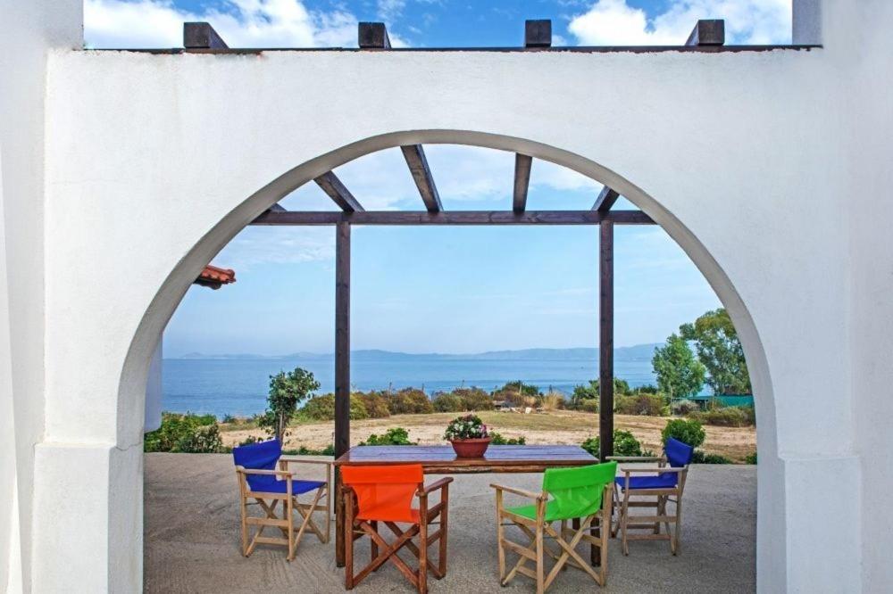 Katevi Luxury Seafront Villa Иериссос Экстерьер фото