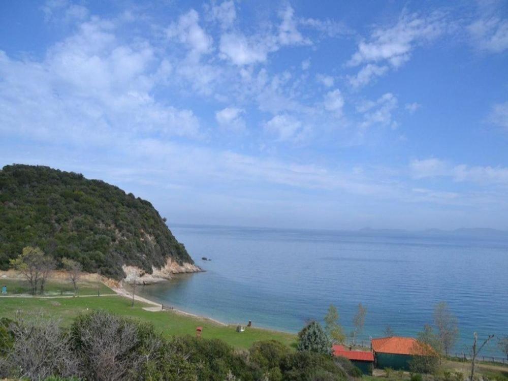 Katevi Luxury Seafront Villa Иериссос Экстерьер фото